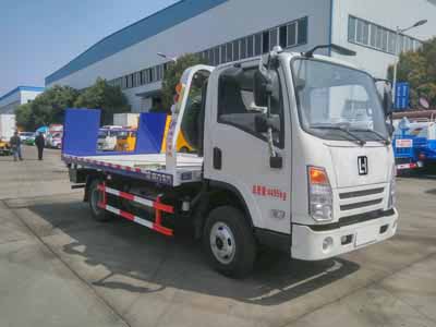 程力重工藍(lán)牌（凌河牌）平板清障車(chē)