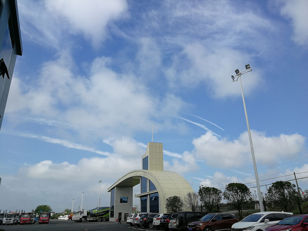 程力重工產(chǎn)品“精工制造、精益求精”——外貿(mào)出口客商不期而至,訂單紛至踏來